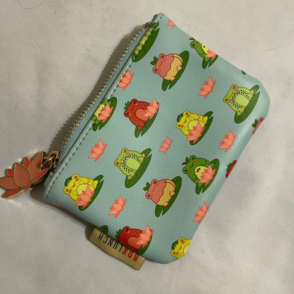 Frog Print Coin Pouch - Picture 1 of 3